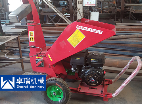 小型樹(shù)枝粉碎機