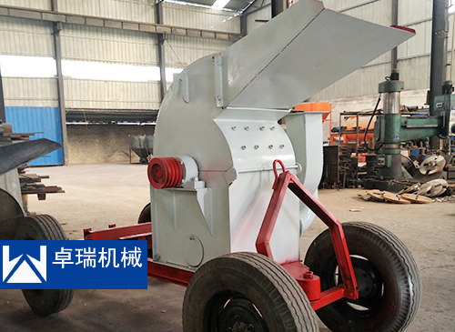 移動(dòng)式木材粉碎機